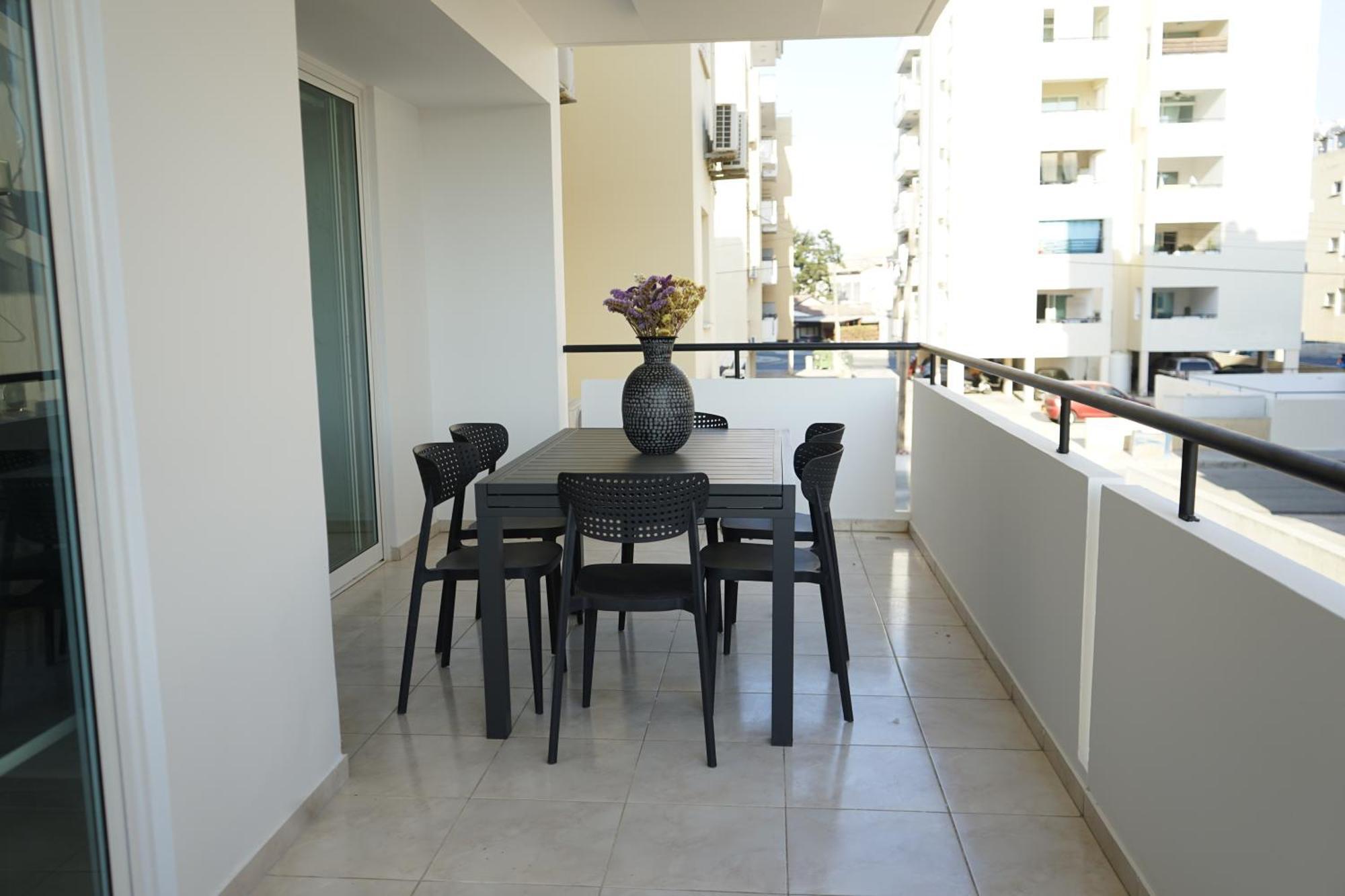 Mackenzie Boutique With Pool Larnaca