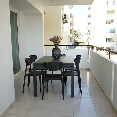 Mackenzie Boutique Apartment With Pool Larnaca Exterior photo