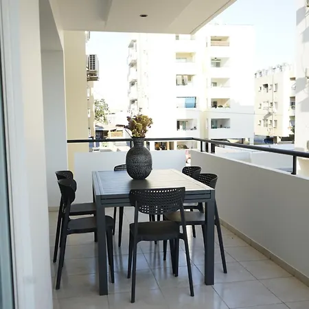 Mackenzie Boutique Apartment With Pool Larnaca Exterior photo