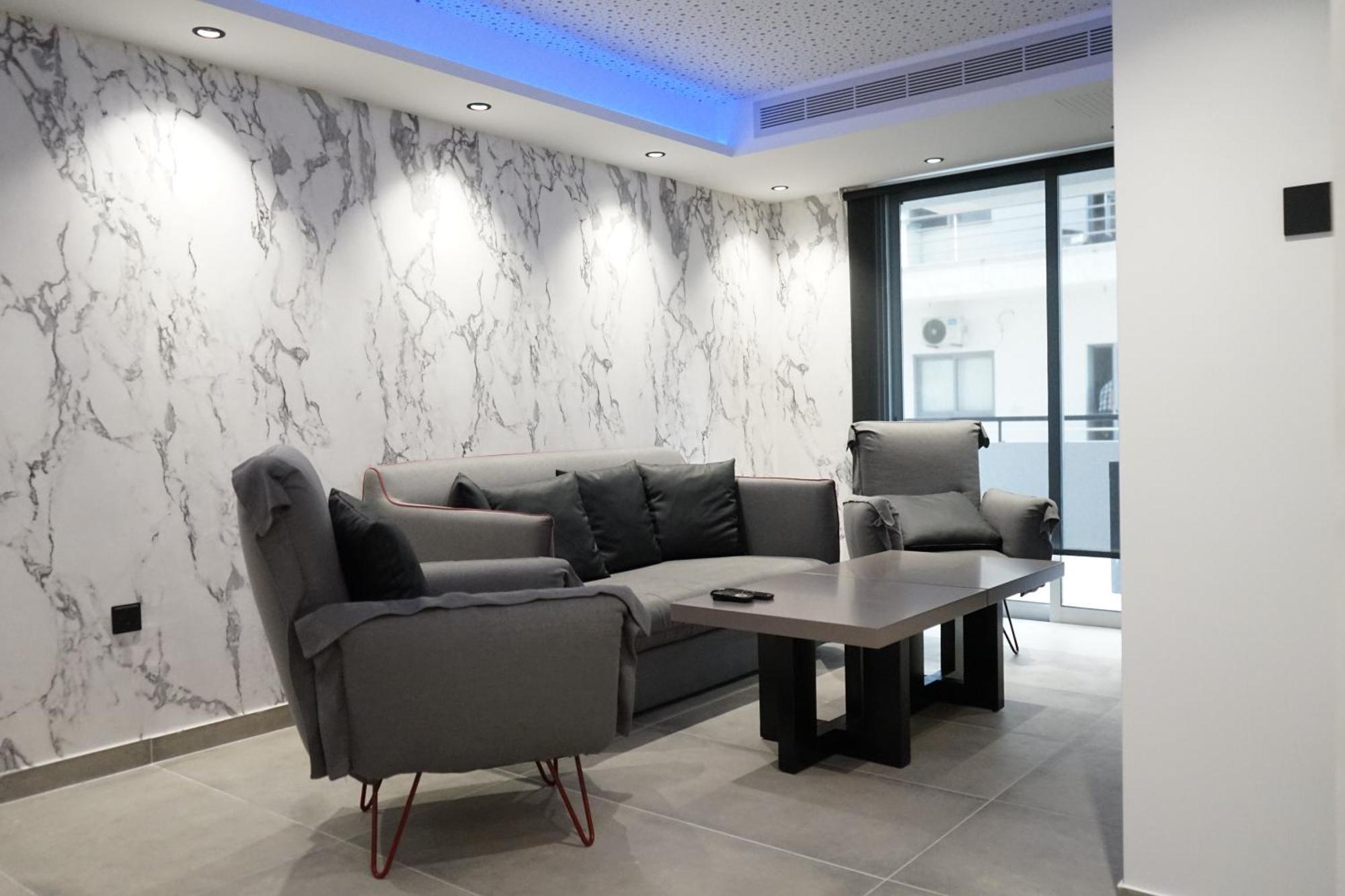 Apartament Mackenzie Boutique With Pool